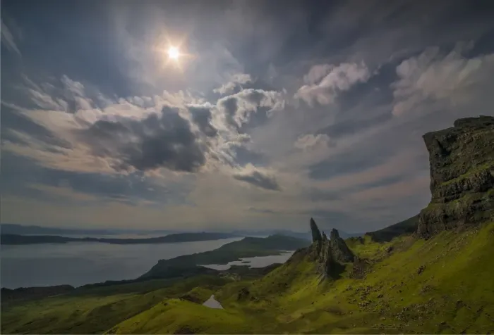Framed Print : Sunstar and the old man of Storr Framed Print : Sunstar and the old man of Storr