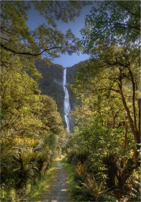 Framed Print : Sutherland falls, Milford Track, Fjordland National Park, South Island, New Zealand