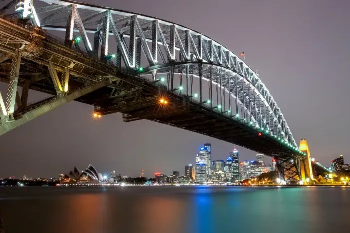 Framed Print : Sydney Harbour Bridge at night