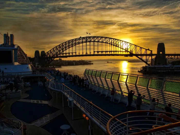 Framed Print : Sydney harbour bridge at sunrise Framed Print : Sydney harbour bridge at sunrise
