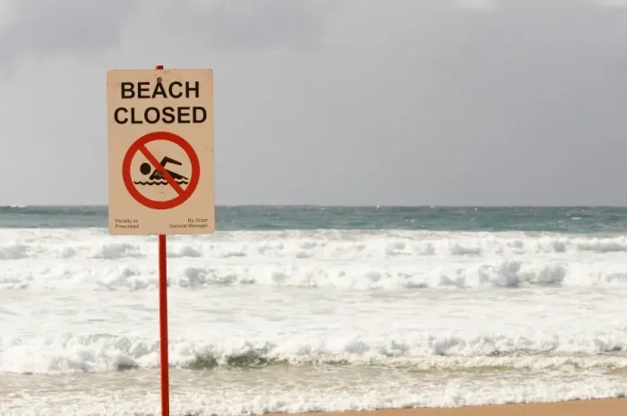 Framed Print : Today the beach is closed Framed Print : Today the beach is closed