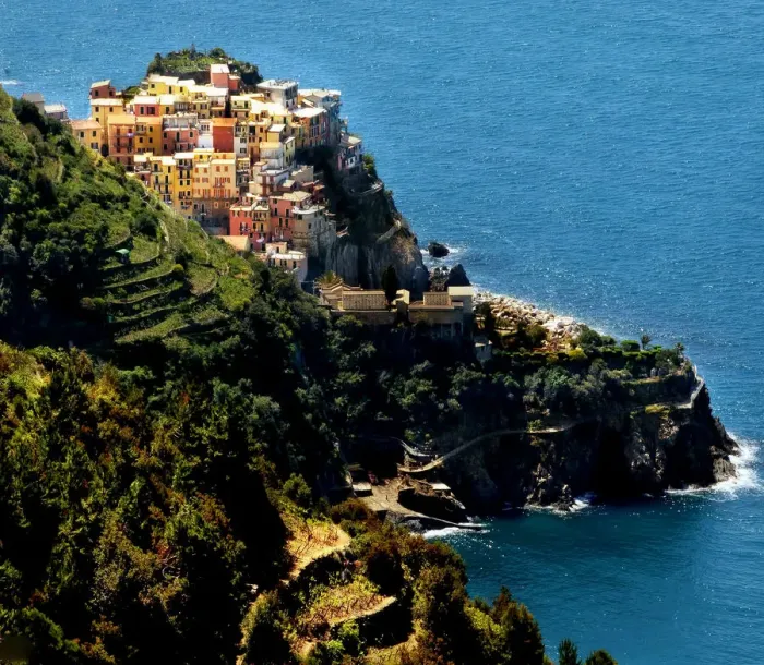 Framed Print : Vernazza and sea