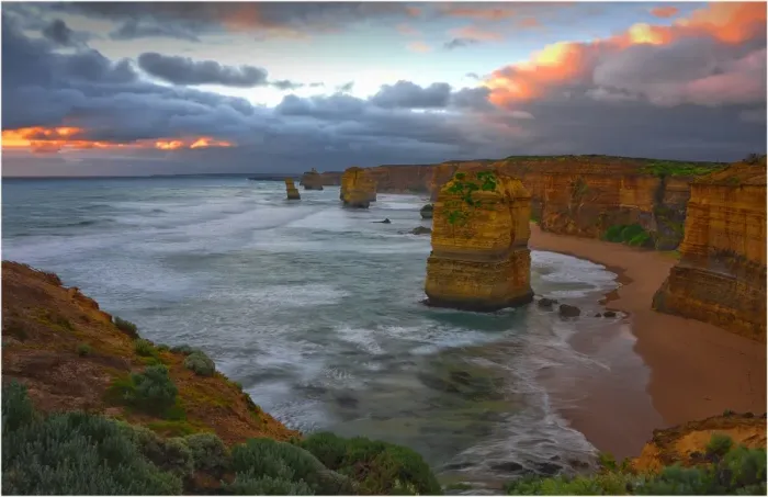 Framed Print : View to the 12 apostles on the Shipwreck coastline near Port Campbell, Victoria Framed Print : View to the 12 apostles on the Shipwreck coastline near Port Campbell, Victoria