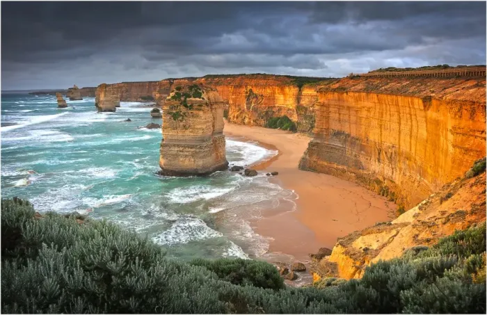 Framed Print : View to the 12 apostles on the Shipwreck coastline near Port Campbell, Victoria