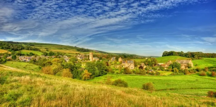Framed Print : View to Abbotsbury village Framed Print : View to Abbotsbury village