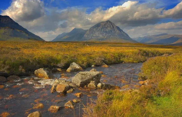 Framed Print : View to Buachaille Etive Mor, in the Western Scottish highlands Framed Print : View to Buachaille Etive Mor, in the Western Scottish highlands