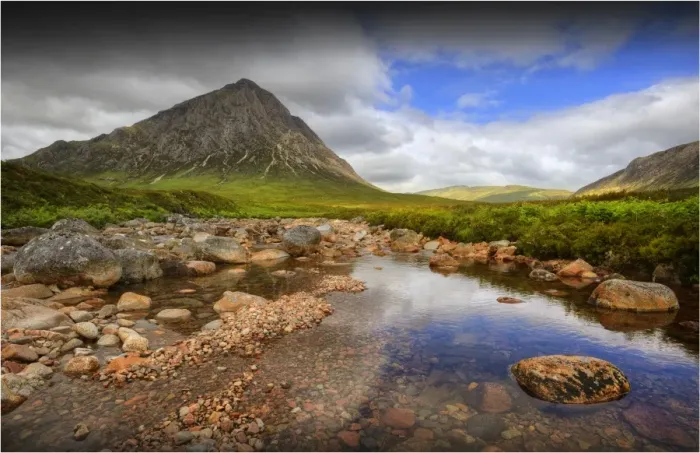 Framed Print : View to Buachaille Etive Mor, in the Western Scottish highlands Framed Print : View to Buachaille Etive Mor, in the Western Scottish highlands