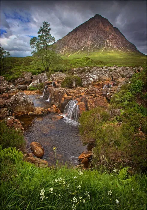 Framed Print : A view to Buachaille Etive More, highlands of Scotland Framed Print : A view to Buachaille Etive More, highlands of Scotland