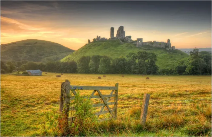 Framed Print : A view to Corfe Castle, Dorset, England