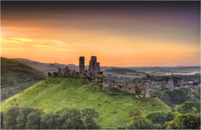 Framed Print : A view to Corfe Castle, Dorset, England