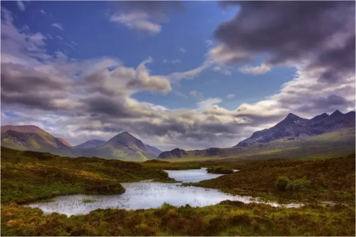 Framed Print : view to the Cuillins, a dramatic mountain range on the Isle of Skye, Inner Hebrides, Scotland