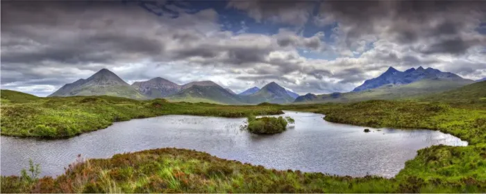 Framed Print : view to the Cuillins, a dramatic mountain range on the Isle of Skye, Inner Hebrides, Scotland Framed Print : view to the Cuillins, a dramatic mountain range on the Isle of Skye, Inner Hebrides, Scotland