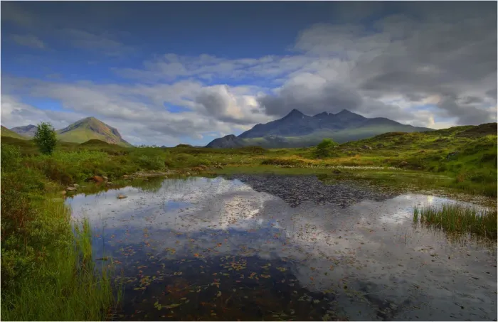 Framed Print : view to the Cuillins, a dramatic mountain range on the Isle of Skye, Inner Hebrides, Scotland