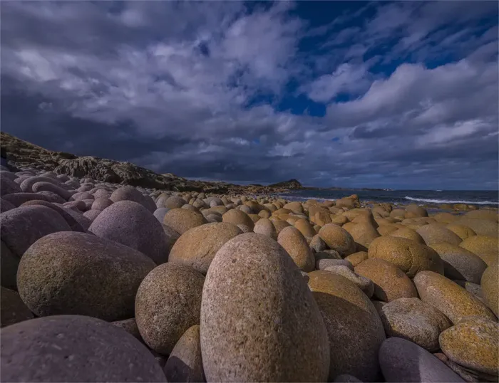 Framed Print : A view of Egg beach on the west coastline of Flinders Island, Bass Strait, Tasmania, Australia