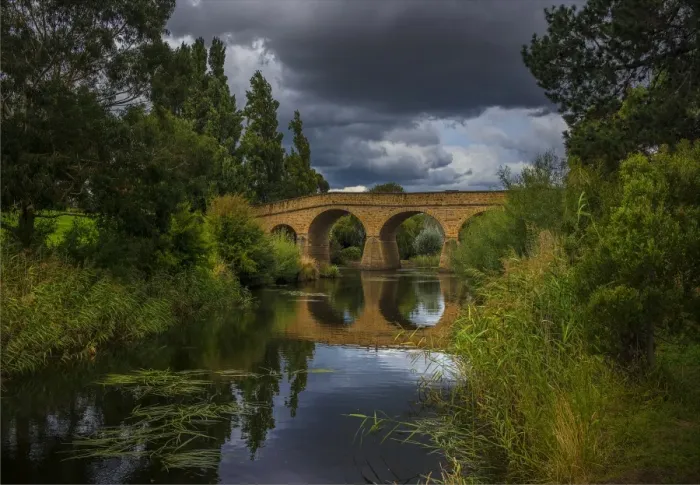Framed Print : A view to the historic convict built bridge at Richmond in southern Tasmania, Australia Framed Print : A view to the historic convict built bridge at Richmond in southern Tasmania, Australia