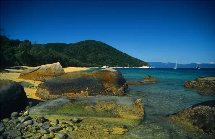 Framed Print : A view from Lady Elliot Island, north Queensland, Australia