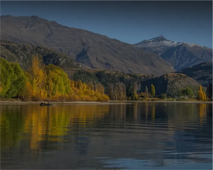 Framed Print : A view of Lake Wanaka in the Autumn season, south island, New Zealand Framed Print : A view of Lake Wanaka in the Autumn season, south island, New Zealand