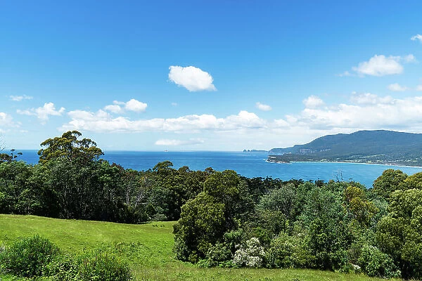 View over Pirates Bay, Eaglehawk Neck, Tasmania