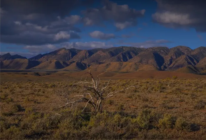 Framed Print : View to the remote and spectacular mountains of the Flinders Ranges in outback South Australia Framed Print : View to the remote and spectacular mountains of the Flinders Ranges in outback South Australia