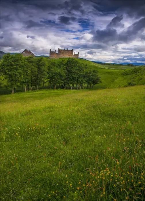 Framed Print : A view of Ruthven Barracks, Badenoch, Scotland, United Kingdom Framed Print : A view of Ruthven Barracks, Badenoch, Scotland, United Kingdom
