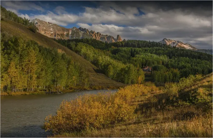 Framed Print : A view towards the San Juan mountains, Colorado, south west United States of America Framed Print : A view towards the San Juan mountains, Colorado, south west United States of America