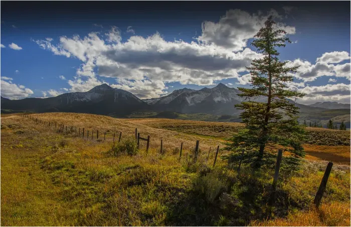 Framed Print : A view towards the San Juan mountains, Colorado, south west United States of America