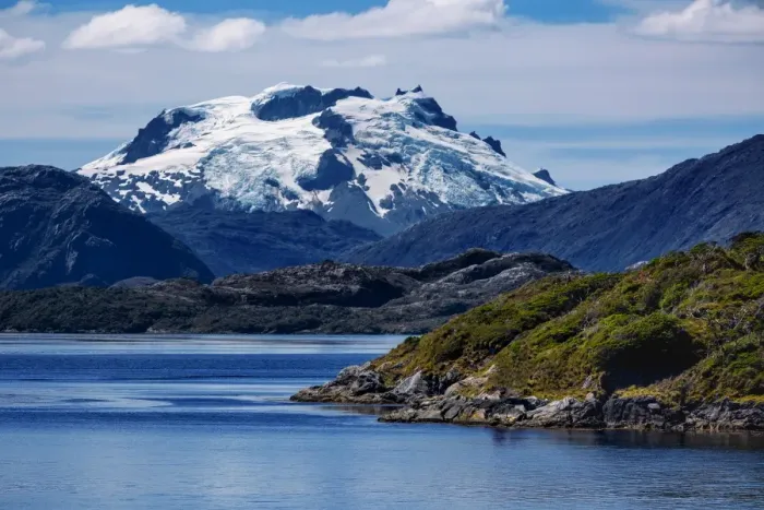 Framed Print : View of Snow Capped Mountain at Peel Fjord, Sarmiento Channel, Magallanes and Chilean Antarctica Region, Chile Framed Print : View of Snow Capped Mountain at Peel Fjord, Sarmiento Channel, Magallanes and Chilean Antarctica Region, Chile