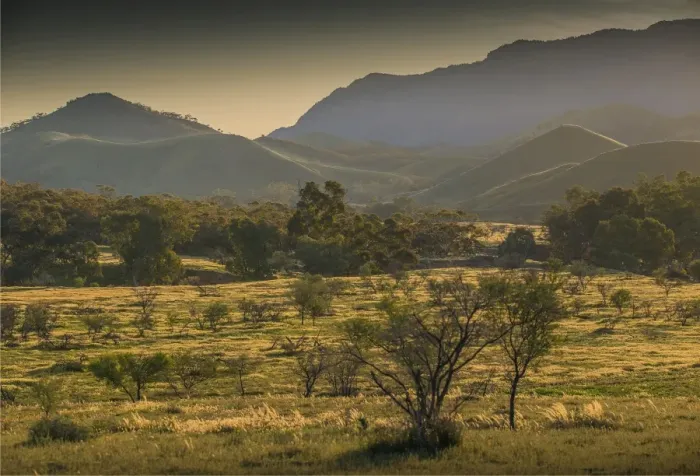 Framed Print : A view of the southern Flinders Ranges National Park near Wilpena, in South Australia