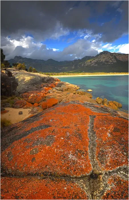 Framed Print : A view to the Strzelecki range, Flinders Island, part of the Furneaux group, eastern Bass Strait, Tasmania Framed Print : A view to the Strzelecki range, Flinders Island, part of the Furneaux group, eastern Bass Strait, Tasmania