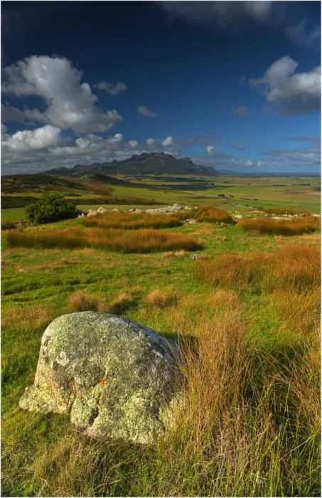Framed Print : A view to the Strzelecki range, Flinders Island, part of the Furneaux group, eastern Bass Strait, Tasmania Framed Print : A view to the Strzelecki range, Flinders Island, part of the Furneaux group, eastern Bass Strait, Tasmania
