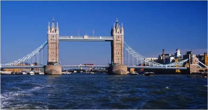 Framed Print : A view to tower Bridge, on the Thames river, London, England