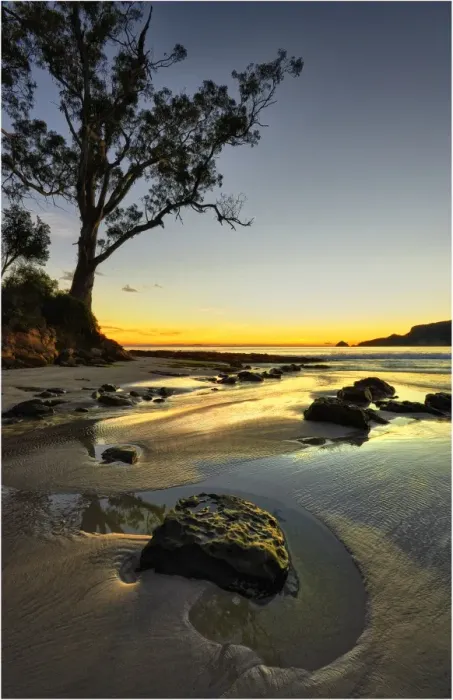 Framed Print : Views along the pristine coastline of Adventure bay, South Bruny Island, Tasmania