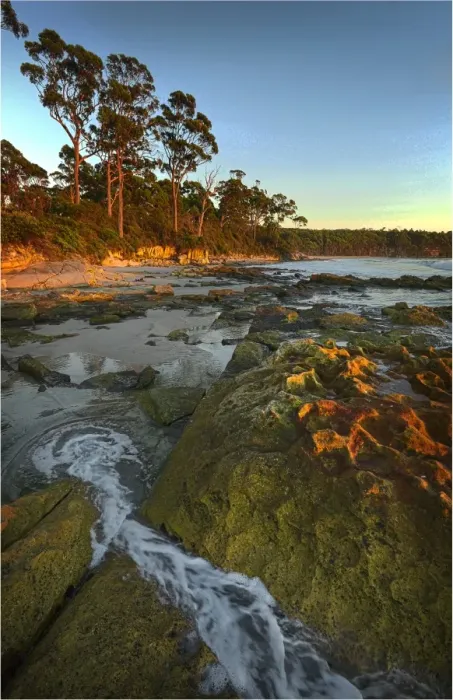 Framed Print : Views along the pristine coastline of Adventure bay, South Bruny Island, Tasmania