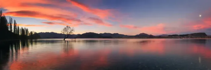 Framed Print : Wanaka sunset panaorama