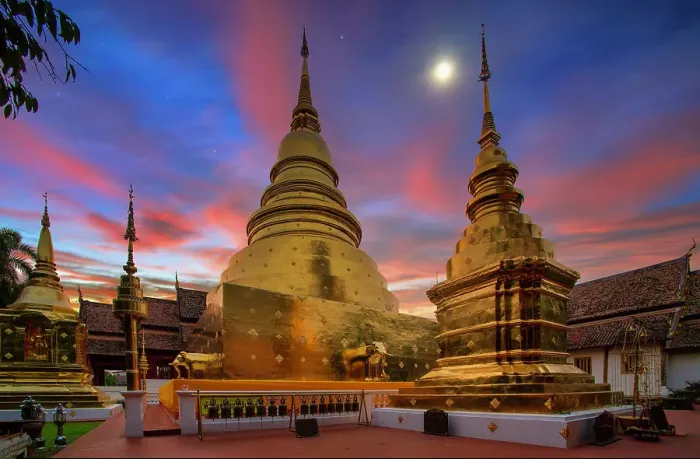 Framed Print : Wat Phra Singh Framed Print : Wat Phra Singh