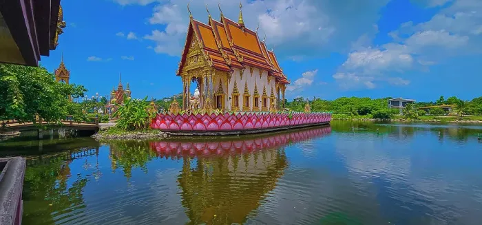 Framed Print : Wat Plai Laem, Ko Samui, Thailand