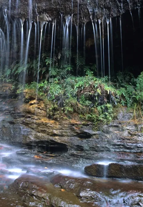 Framed Print : Weeping rock waterfall on Wentworth Creek (long exposure)