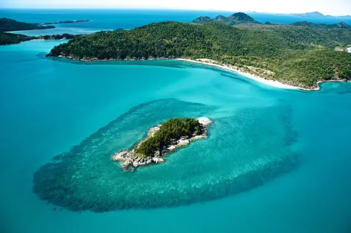 Framed Print : Whitsunday Islands Framed Print : Whitsunday Islands