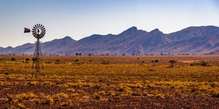 Framed Print : Wilpena Pound in Flinders Ranges, South Ausralia