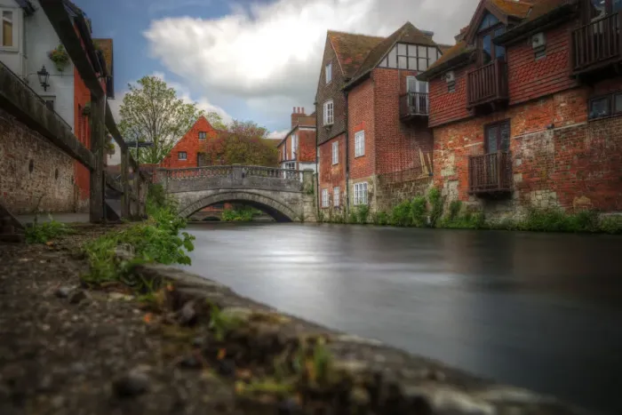 Framed Print : Winchester river Itchen bridge and old town