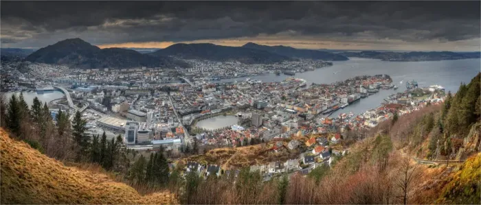 Framed Print : A winter panorama of the city of Bergen, Norway Framed Print : A winter panorama of the city of Bergen, Norway