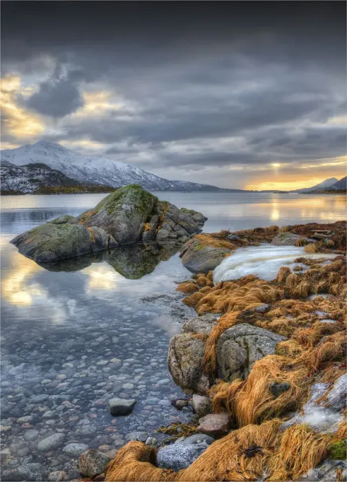 Framed Print : The Winter Wonderland of the Lofoten Peninsular, Arctic circle, Norway Framed Print : The Winter Wonderland of the Lofoten Peninsular, Arctic circle, Norway