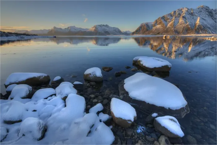 Framed Print : The Winter Wonderland of the Lofoten Peninsular, Arctic circle, Norway Framed Print : The Winter Wonderland of the Lofoten Peninsular, Arctic circle, Norway