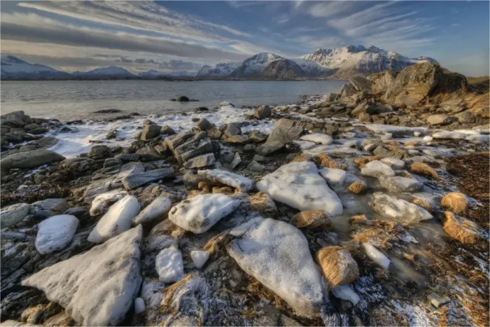 Framed Print : The Winter Wonderland of the Lofoten Peninsular, Arctic circle, Norway Framed Print : The Winter Wonderland of the Lofoten Peninsular, Arctic circle, Norway