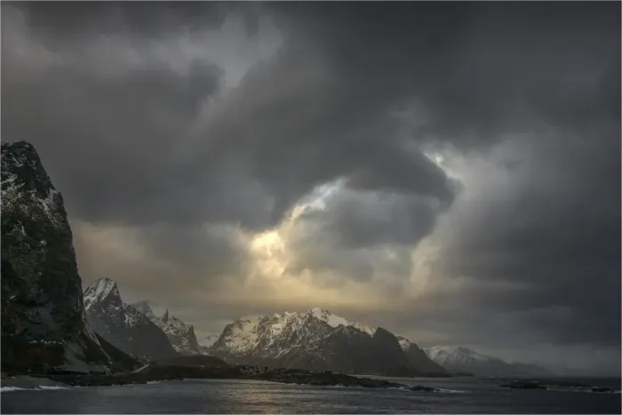 Framed Print : Winter wonderland, Reine, Lofoten Peninsular, Norway Framed Print : Winter wonderland, Reine, Lofoten Peninsular, Norway