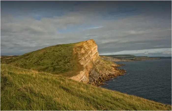 Framed Print : Worbarrow bay on the Dorset Jurassic coastline, south west England