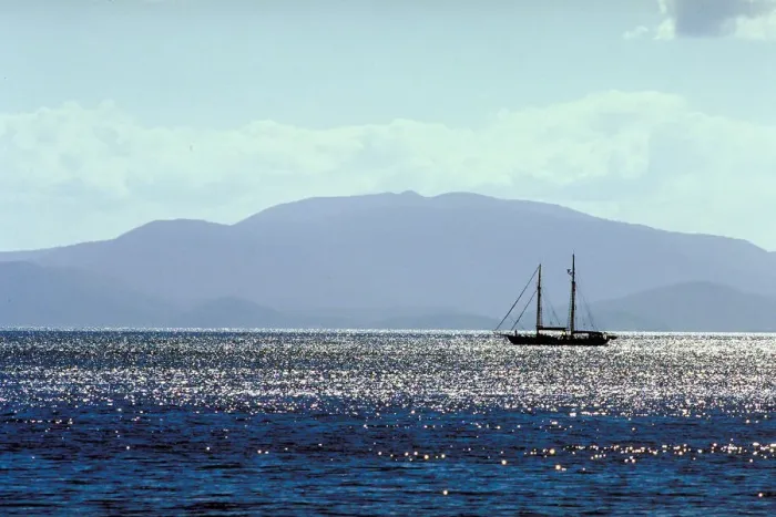 Framed Print : Yacht sailing at Whitsunday Islands, Australia