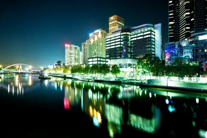 Framed Print : Yarra River and Southbank, Melbourne Framed Print : Yarra River and Southbank, Melbourne