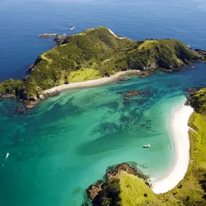 Aerial view of Okahu Island