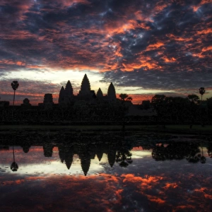 Angkor Wat temple sunrise reflections